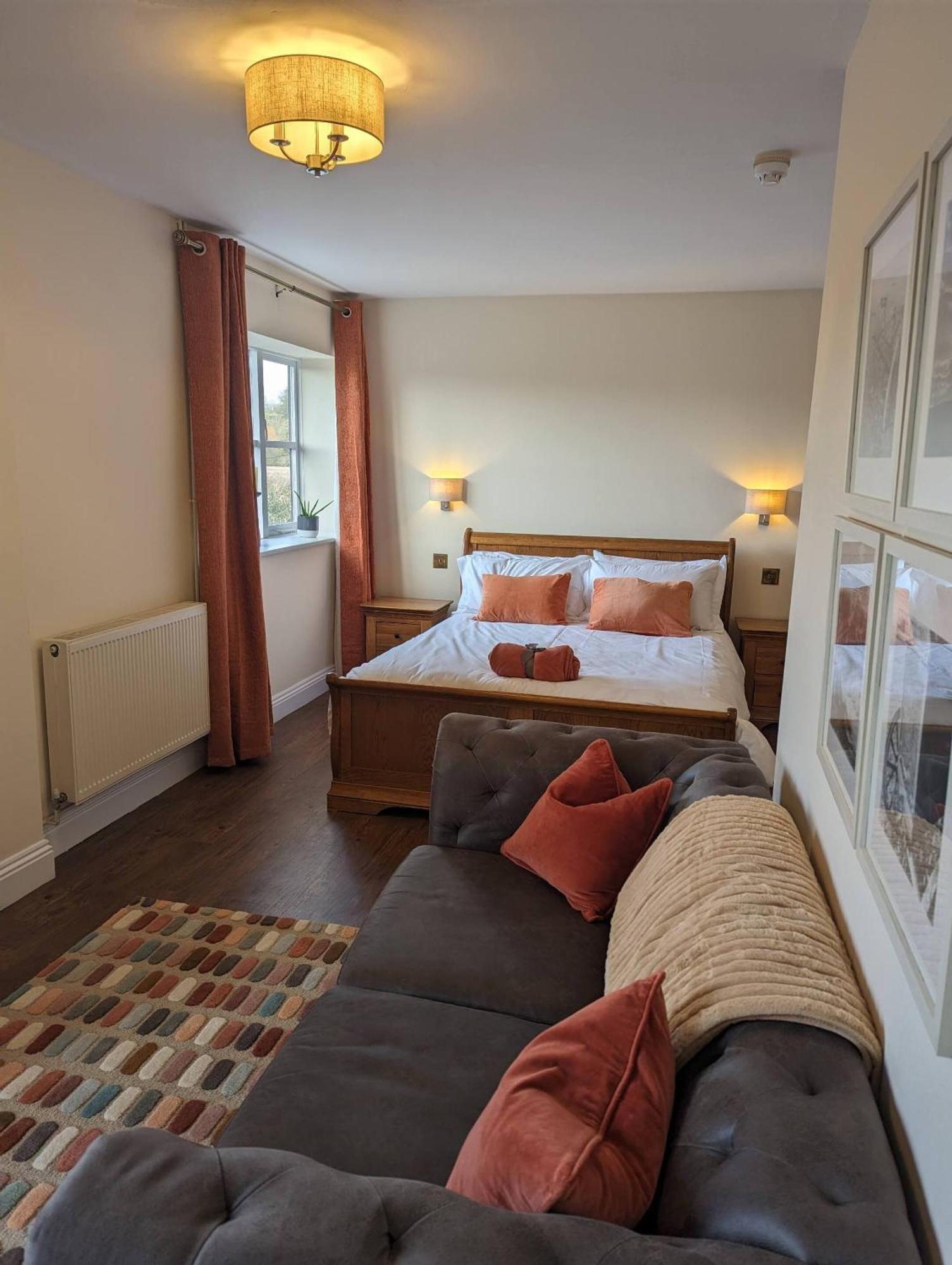 The Three Horseshoes Inn Брайдпорт Екстериор снимка